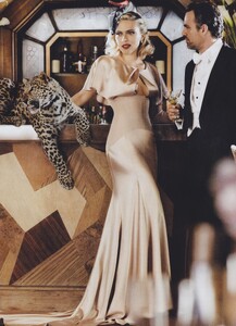 Testino_US_Vogue_May_2012_04.thumb.jpg.0d29cd02fa94302fdade006aab005777.jpg