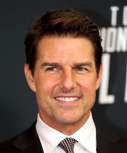 Tom-Cruise.jpg