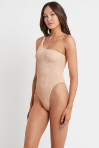 almond-bound-one-piece-twist-strap-oscar-one-piece-30074273595503_1000x1000.thumb.jpg.75d9145495d8bb2cca996b752e872290.jpg