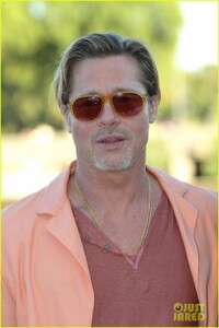 brad-pitt-joey-king-bullet-train-paris-photo-call-23.jpg