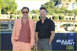 brad-pitt-joey-king-bullet-train-paris-photo-call-40.jpg