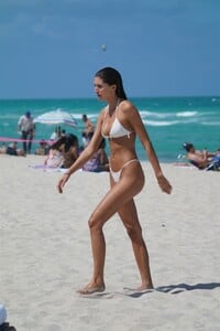 debbie-st.-pierre-in-a-white-bikini-at-the-beach-in-miami-beach-06-10-2021-0.jpg