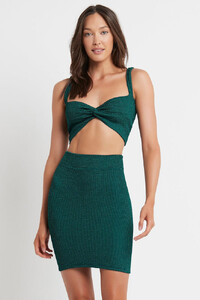 jewel-green-bound-bodywear-candice-crop-30074192953455_1000x1000.thumb.jpg.983079cc24ba5cf12e71509fa85e3c6a.jpg