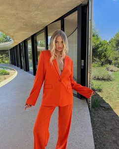 nakdfashion_295549563_443494074345243_4562824572931137703_n.jpg