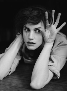 twin-ss15_saskia-de-brauw-by-annemarieke-van-drimmelen_(6).thumb.jpg.1431c6c4df5c68e47fd15d4fa58899ff.jpg