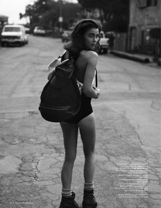 vogue-nl-july-2013-bambi_(5).thumb.jpeg.9852ad70f9847d2071b7e74ffc9d9ee9.jpeg