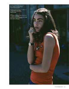 vogue-nl-july-2013-bambi_(6).thumb.jpeg.d5d67b36379ae8fb584af8034934378c.jpeg