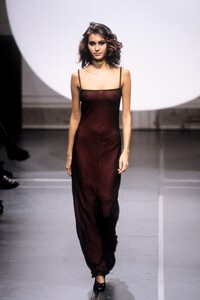 1060078086_JeromeLHuillier1998WomenRTW69.thumb.jpg.6558108b7951f25ff83a8581d25fc282.jpg