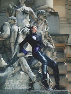 HOLA! FASHION 09.2022_es -page-006.jpg