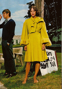 1103336890_MarieClaireUS(October2007)-ChillSeekers-004.thumb.jpg.fd023d6e78cc2a90359f3d2af97b5b16.jpg