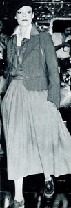 1113091205_ModeEtMode(JP)1978-Spring(179)-DanBeranger(Paris)-PP(2).thumb.jpg.10c909e00a5e77155f3b61fbee04dde6.jpg