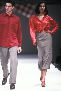 1250513221_AzzedineAlaia1991WomenRTW45.thumb.jpg.520df0fddb448d171d9f6d7009f47a8d.jpg