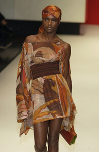 1265143491_GianfrancoFerreSpring2003MJWFyObjZKZx.thumb.jpg.45bc4c55c400d8f8f25414e198635e94.jpg