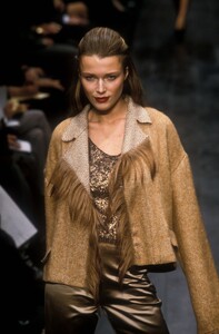 1326702782_Fendi1998WomenRTW69.thumb.jpg.015ae01952caf48230d3cde17bdbd16b.jpg