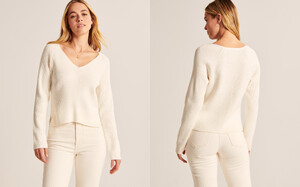 1462547794_CarolineKelley-AbercrombieFitch2022LuxeLoftDeepV-NeckSweaterWhite.thumb.jpg.44b1ce0a32d8c6da68f4a342608abd7c.jpg