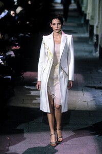 1487237980_KojiTatsuno1998WomenRTW3.thumb.jpg.762d45c0b2b962d23dea974a53c3f6ec.jpg