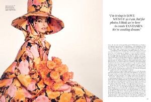 Vogue UK 09.2022 -page-m009.jpg