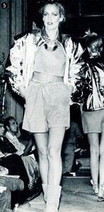 1766565679_ModeEtMode(JP)1978-Spring(179)-J.C.DaLuca(Paris)-PP-JerryHall.thumb.jpg.5d27c48592c7470e654a865dabed6f85.jpg