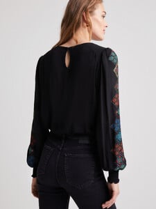1841177-z.jpg