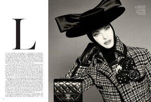 Vogue UK 09.2022 -page-m005.jpg