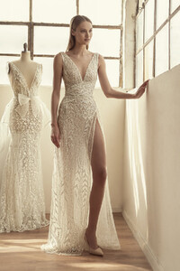 Dubai+Wedding+Gown.jpg