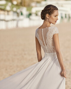 2022_JAZMIN_BEACH_WEDDING_1.jpg