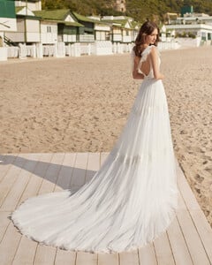 2022_JULIA_BEACH_WEDDING_2.jpg