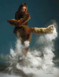 2039631826_LOfficielFrance951(December2010-January2011)-Snow-003.thumb.jpg.240025dee018c2ae011a4dd727c445a1.jpg