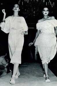 2133017559_ModeEtMode(JP)1978-Spring(179)-JillSander(Paris)-PP(1).thumb.jpg.2bc1b33e1a7d802cc86def5bd9c1f7e1.jpg