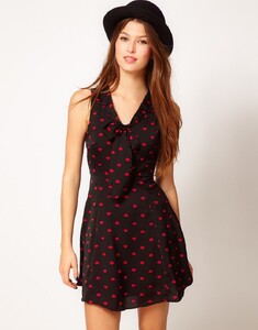 2588432-1-black.jpg