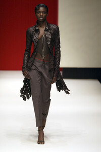 311560074_GianfrancoFerre2003WomenRTW75.thumb.jpg.e4d196f4313a3f75231875683dbf452f.jpg
