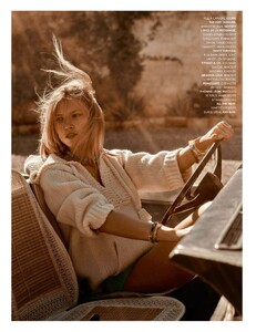 Elle_France_-_11_Ao_t_2022 -page-018.jpg