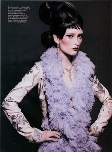 339552400_ARCHIVIO-VogueItalia(October2006)-Glitter-010.thumb.jpg.2a9422f9b6bfbcfdbf66f6ea93f504b8.jpg