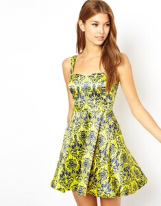 3431216-1-yellowprint.jpg