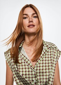 37053853_43_D2.jpg