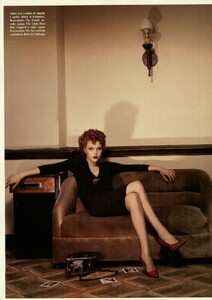371024142_ARCHIVIO-VogueItalia(July2004)-PulpHisKindOfWoman-019.thumb.jpg.0678f1608b6e17f59411154c373e63b7.jpg