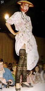 372548040_ModeEtMode(JP)1978-Spring(179)-KansaiYamamoto(Paris)-PP(4).thumb.jpg.65d33274ad64adc1730388ca30280657.jpg