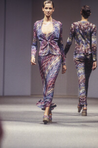 373234214_Missoni1995WomenRTW89.thumb.jpg.a817b3f0aec33fe0887ae58ad8d0881d.jpg