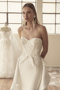 Capri+wedding+gown.jpg