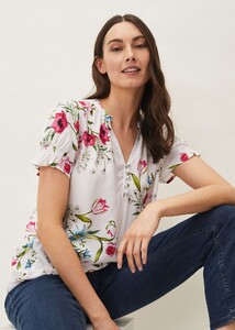 501957055-04-louma-floral-blouse.jpg