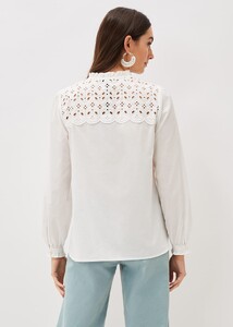 502187055-02-noa-broderie-anglaise-blouse.jpg