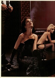 589554042_ARCHIVIO-VogueItalia(July2004)-PulpHisKindOfWoman-029.thumb.jpg.660c571816b37050e68b9dbe2ae5e200.jpg
