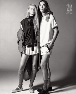 Elle Magazine USA - September 2022. pdf-page-008.jpg