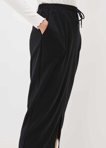 801245153-04-cassie-jersey-midi-skirt.jpg