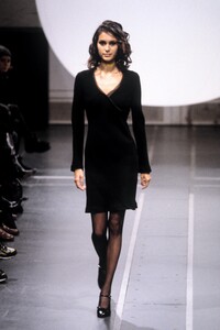 920756470_JeromeLHuillier1998WomenRTW15.thumb.jpg.ad0629db66604e0112a7bec5dee9e5fc.jpg
