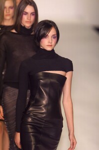lida f01milaSchon-1z.jpg