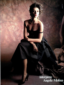 Carmen_Vallhonrat_Vogue_Italia_May_1984_02.thumb.png.75738caa82304b8a2e3a158f288c2ecc.png