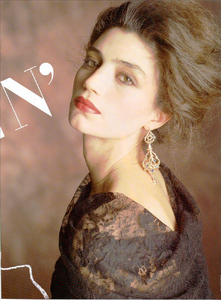 Carmen_Vallhonrat_Vogue_Italia_May_1984_08.thumb.png.2588f55cf8b7bf0cb9d98eede9ead6e7.png