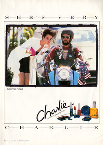 CharlieAdLivingUK0887.thumb.jpg.a104231f591ff54b13ec9fe75f49fe0c.jpg