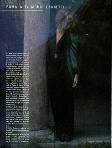 Collezione_Turbeville_Vogue_Italia_September_02_1984_05.thumb.png.418c8dc6f883ba434b1f540ffd03dc1f.png